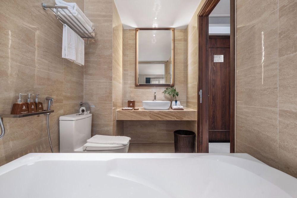 Canvas Danang Beach Hotel Grand Premier Twin 5