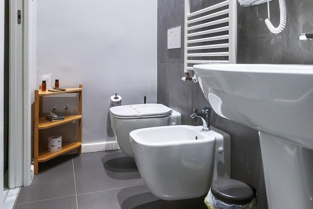 Re Vittorio Deluxe Comfort Room 8