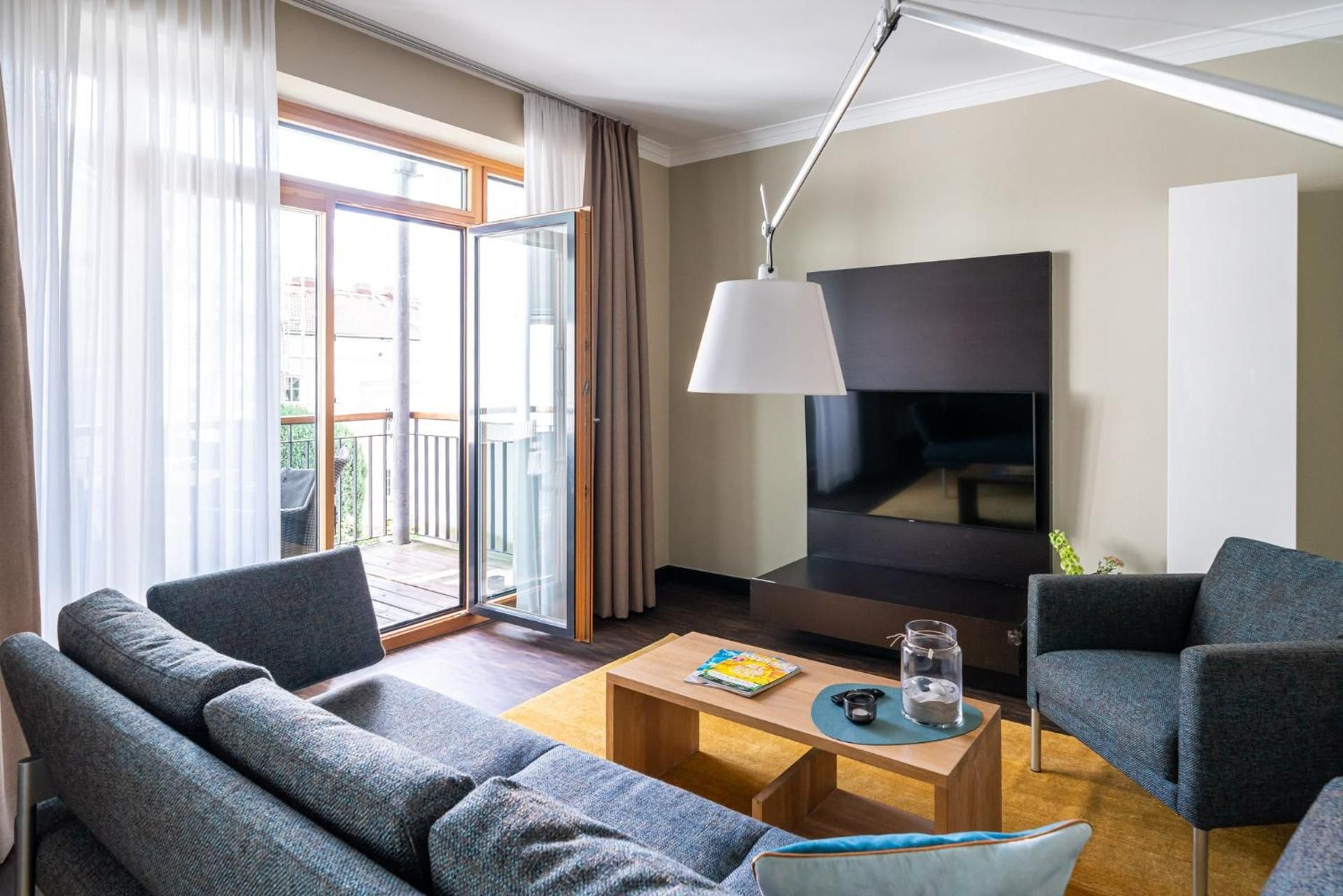 x-LARGE Apartment