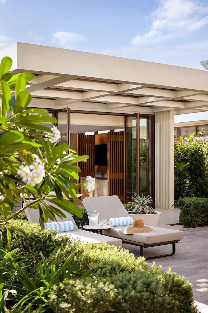 undefined Atlantis The Royal 9