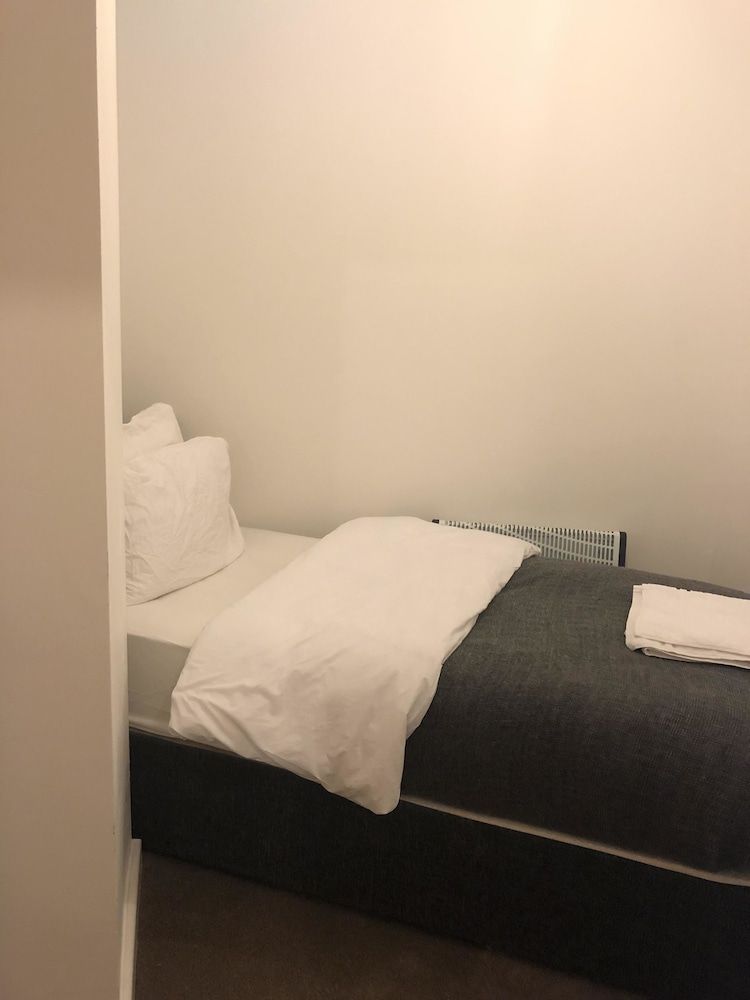 Superior Apartment, Private Bathroom (3BED-D/4S/SF-8PPL)