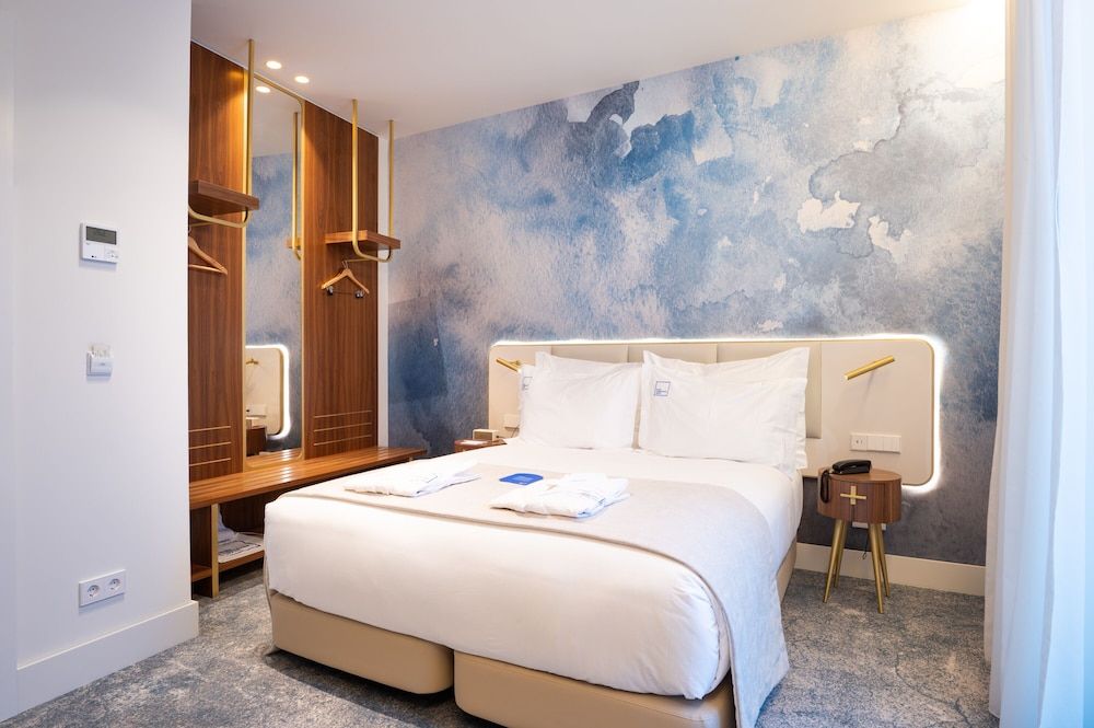 Blue Liberdade Hotel Classic Double or Twin Room, Courtyard View 2