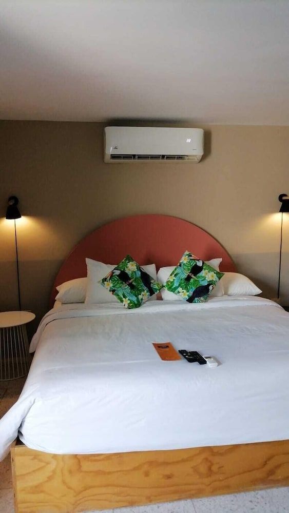 undefined Cardedeu Express Hotel 3