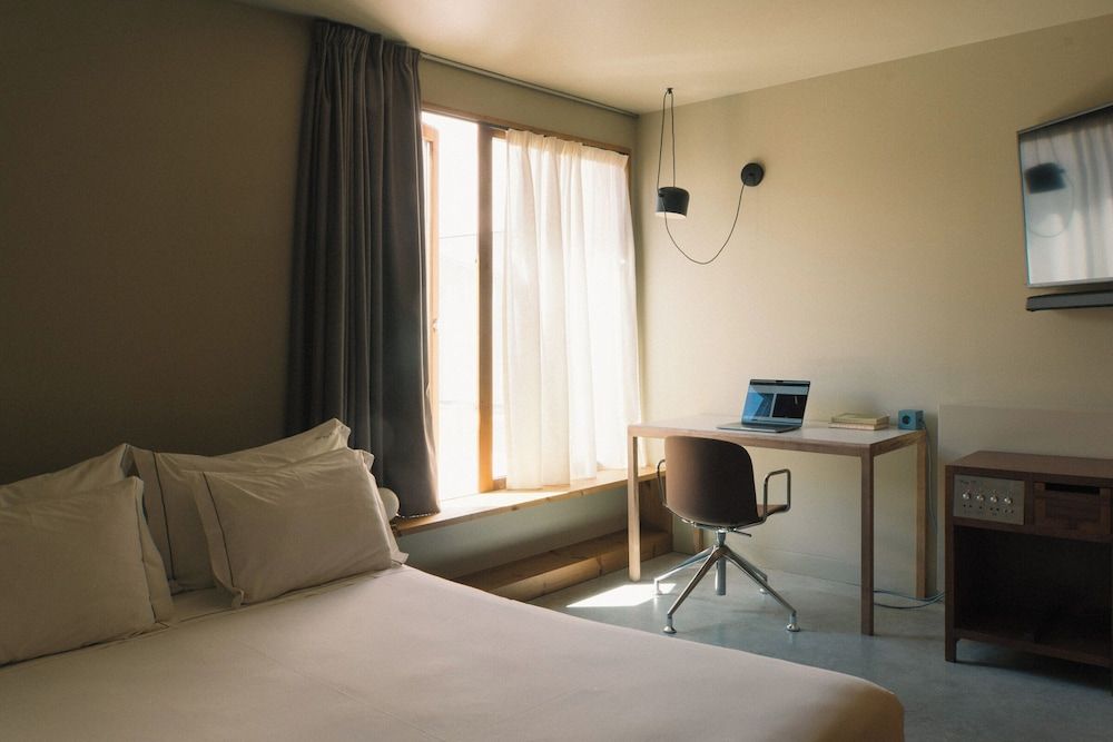 Outsite Porto Mouco Double Room 4