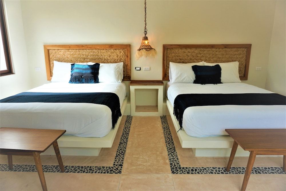 La Puerta Azul Beachfront - Adults Only Superior Double Room, Pool View