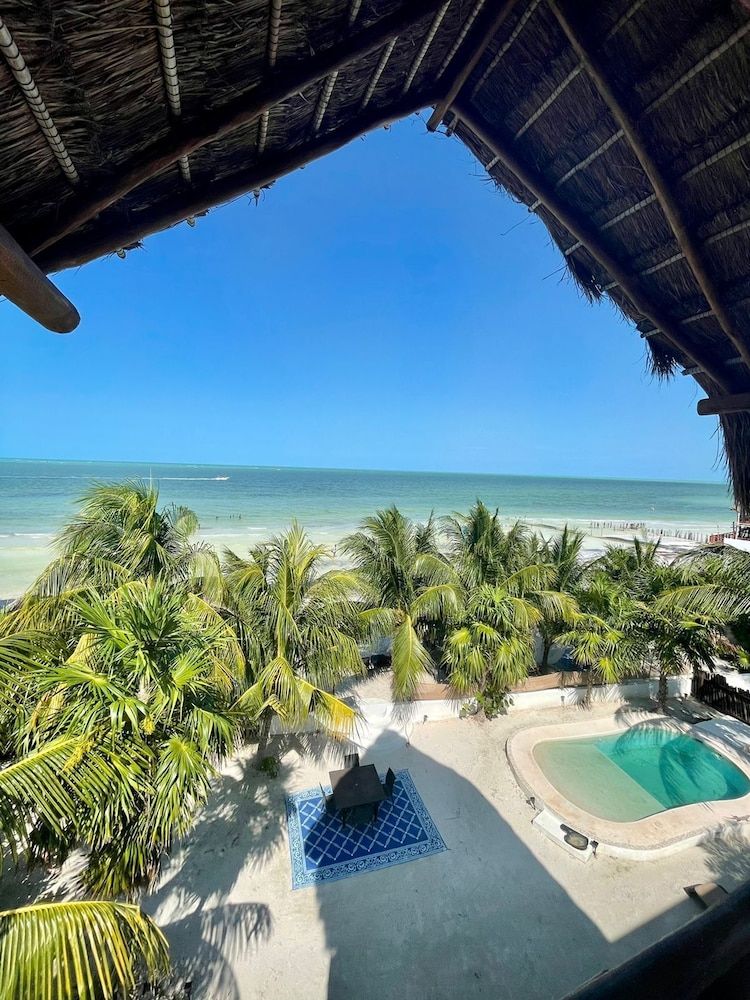 La Puerta Azul Beachfront - Adults Only Deluxe House 7