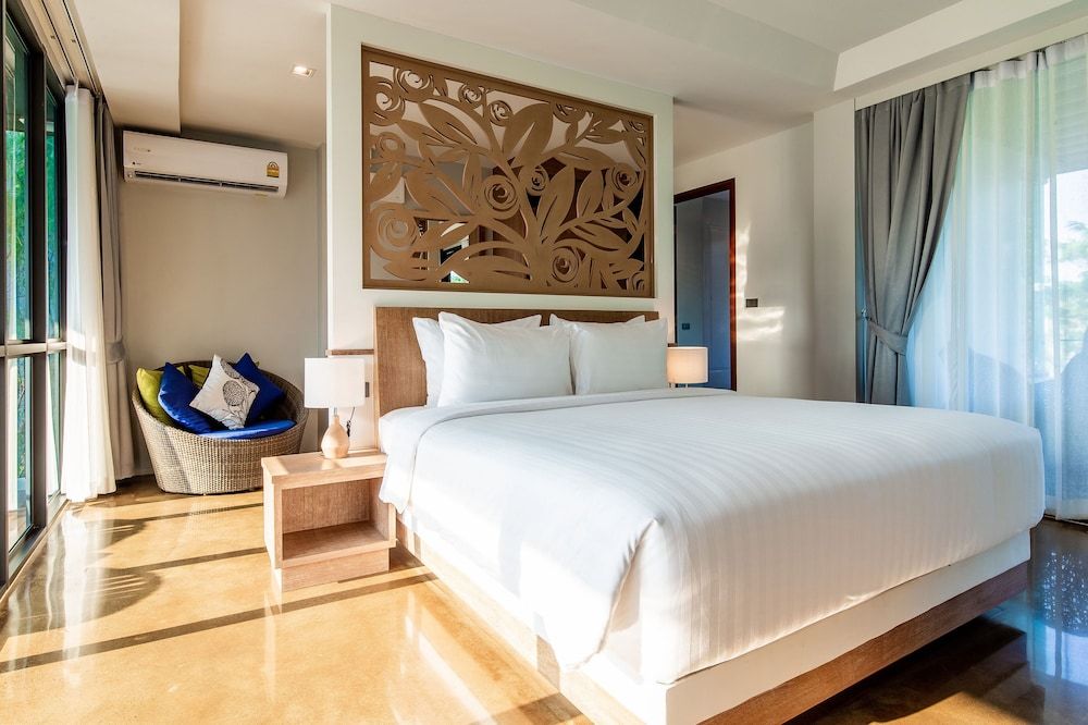 One Bedroom Suite