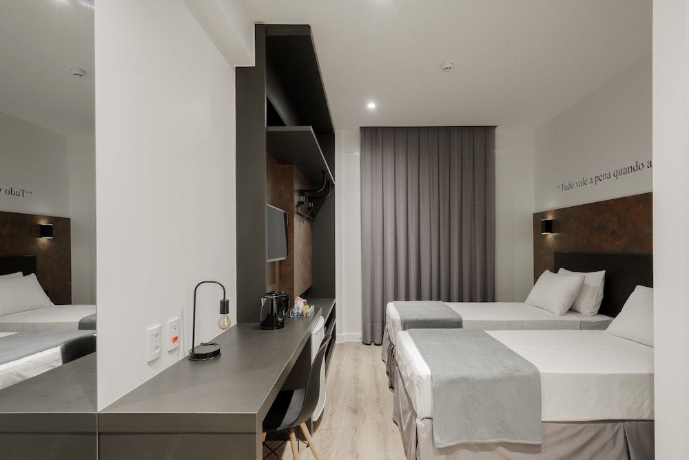 SLAVIERO Chapecó - Pet Friendly - Próximo a EFAPI Deluxe Twin Room, 2 Twin Beds 4
