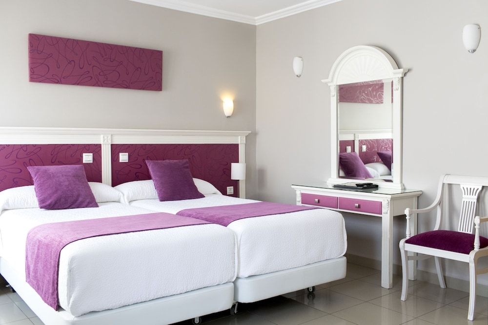 Plaza Cavana Traditional Twin Room, Terrace, Sea View