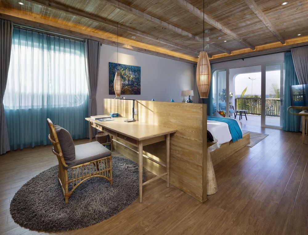 Stelia Beach Resort 3 Bedroom Ocean View Villa with Private Pool 3