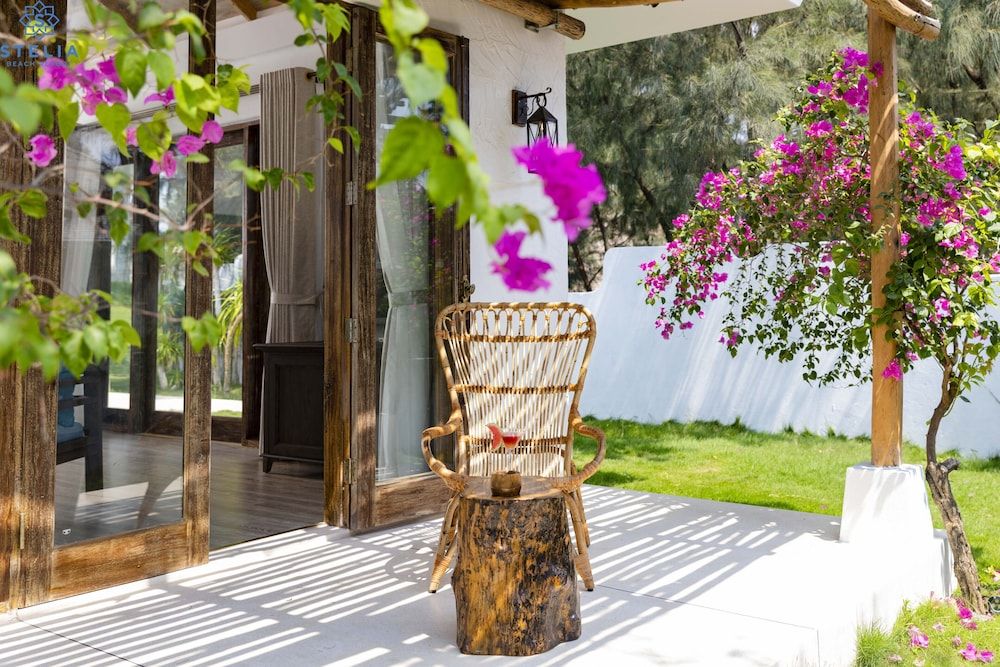 Stelia Beach Resort Premium Twin Garden View 3