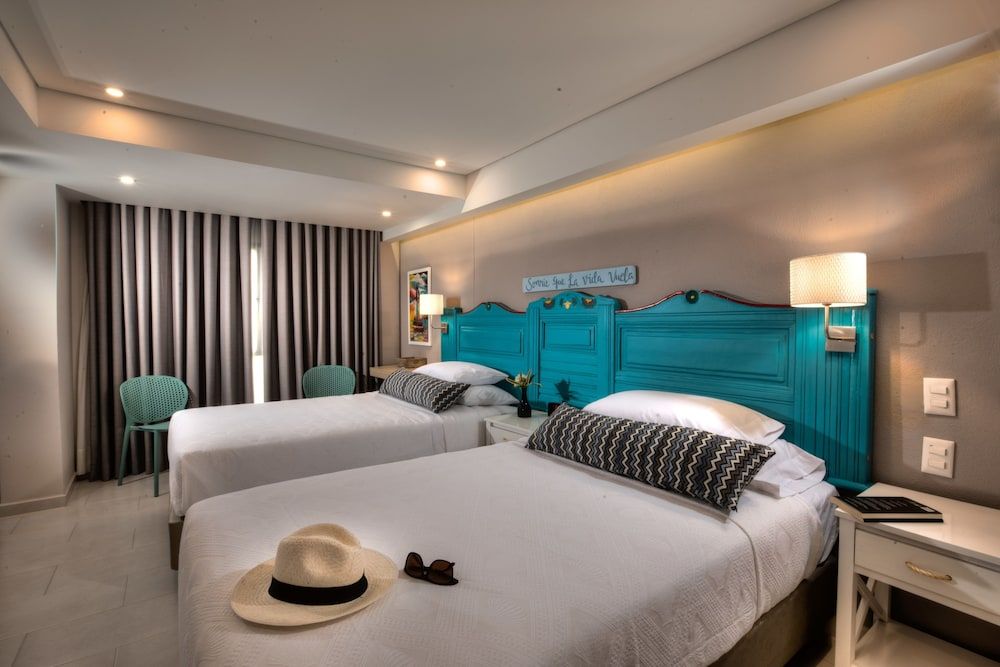 Standard Room, Multiple Beds, Non Smoking