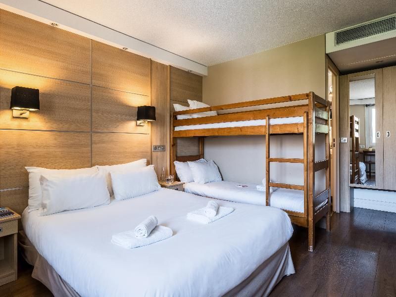 undefined Hotel Novel Restaurant La Mamma 8