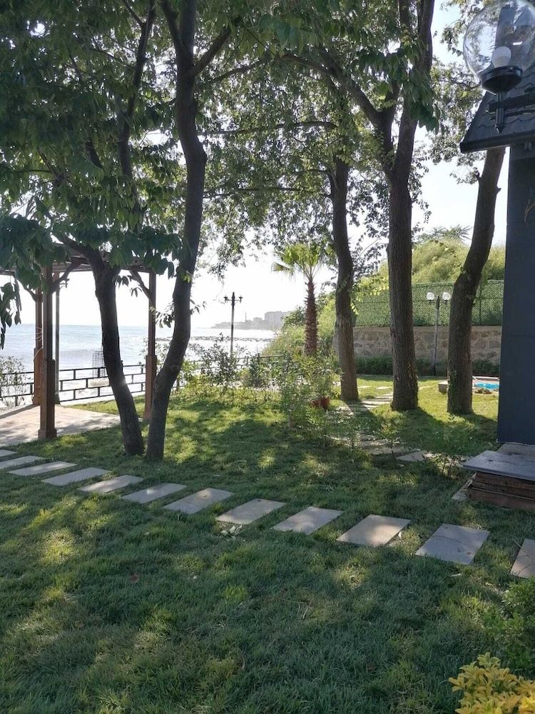 undefined Santana Hotel 6