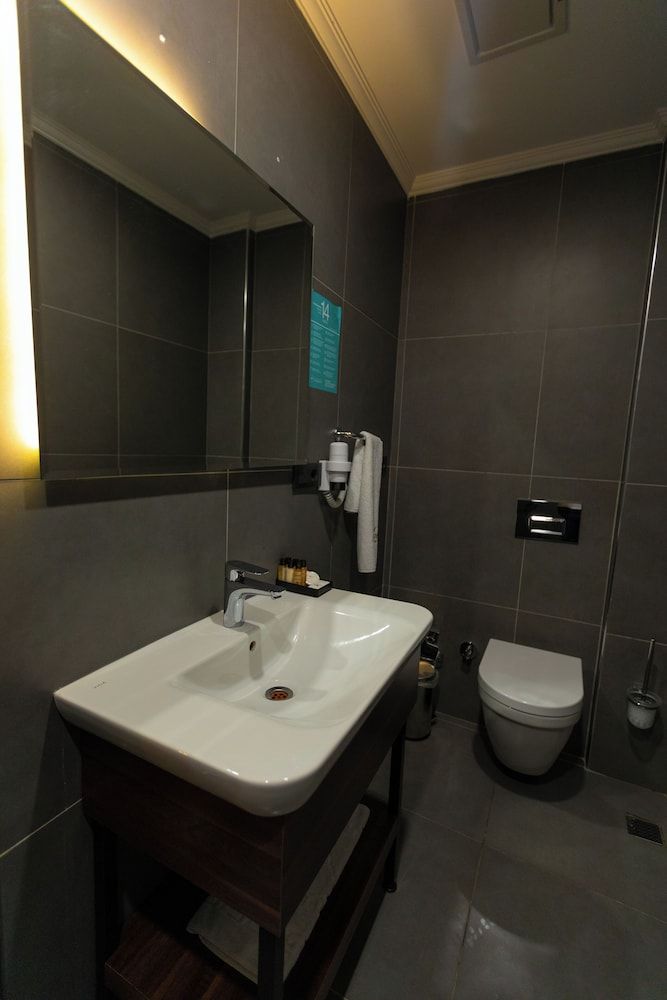 undefined Santana Hotel