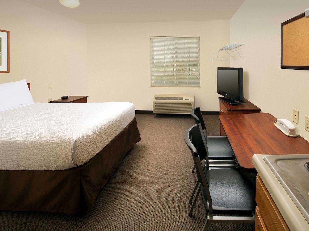 Room, 1 Queen Bed, Accessible, Non Smoking (Bathtub)
