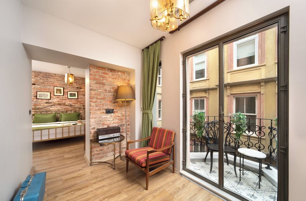 undefined Hotel Des Arts Galata 2