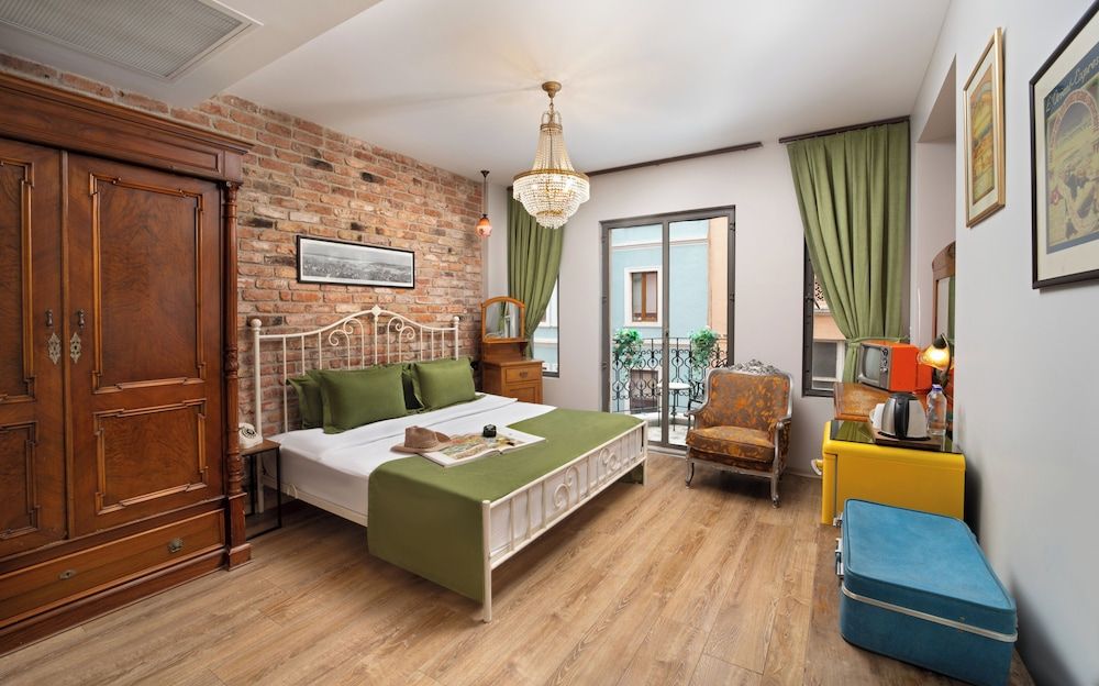 undefined Hotel Des Arts Galata 4