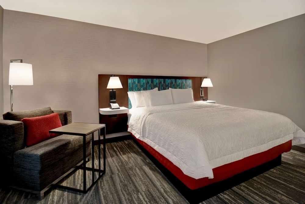 Room, 1 King Bed, Refrigerator & Microwave