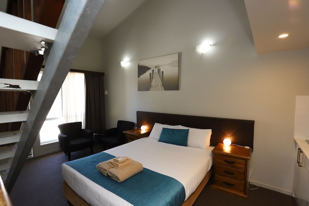 Kallangur North Lakes Motel Family Room Sleep 4 (Not Pets Friendly) 4