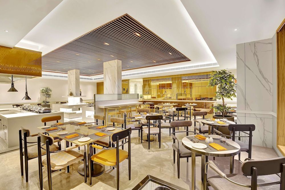 Park Inn by Radisson Surat Standard Room, 2 Twin Beds 17