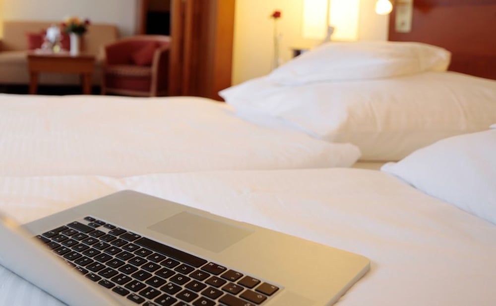 Deluxe Double or Twin Room, 1 Bedroom, Non Smoking, Private Bathroom