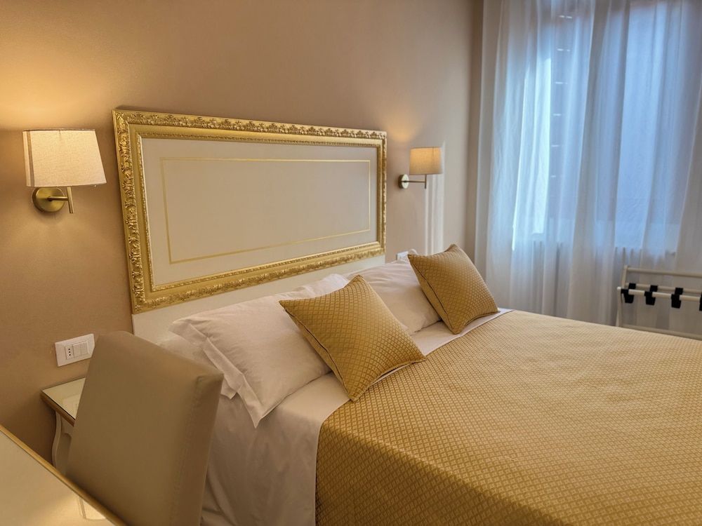 undefined Residenza Briati 8