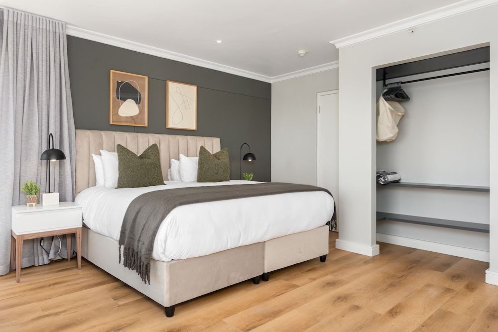 Point Break Luxury Apartments Elite Apartment 2