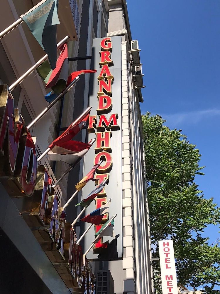 undefined Grand FM Hotel 5