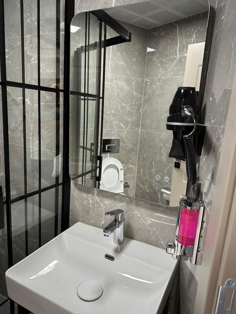 undefined Grand FM Hotel 10