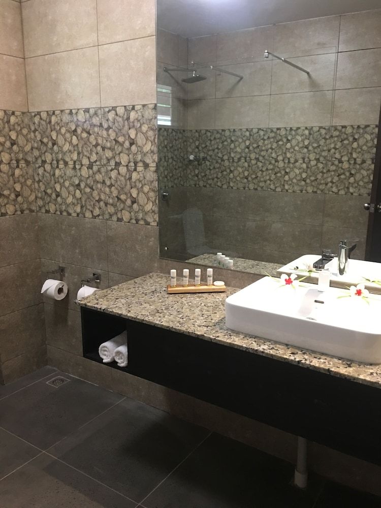 Yadua Bay Resort Deluxe Ocean Front 6