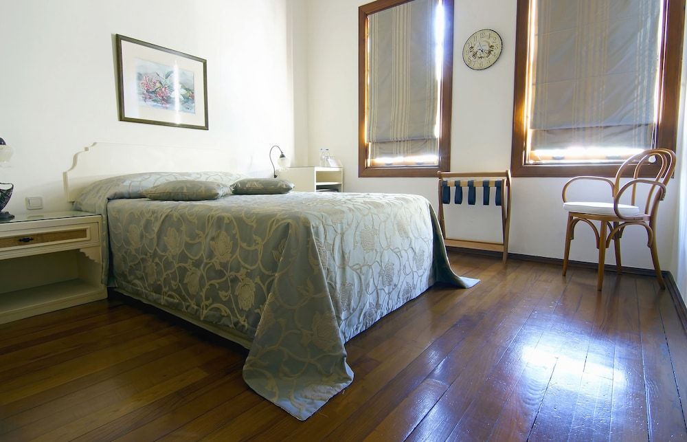 Minyon Hotel Standard Double Room 4