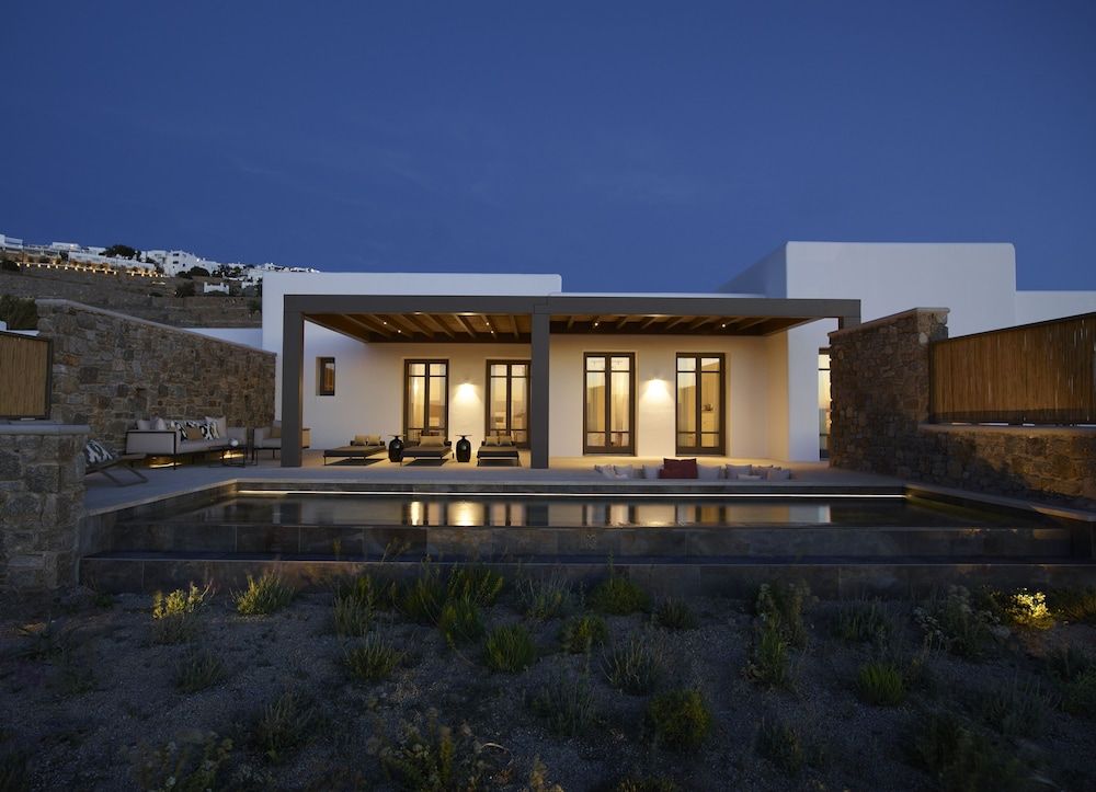 undefined Bonzoe Suites & Villas 9