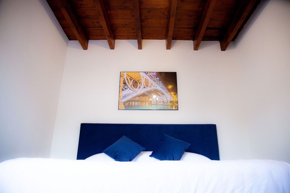 Noches en Triana Double Room 6