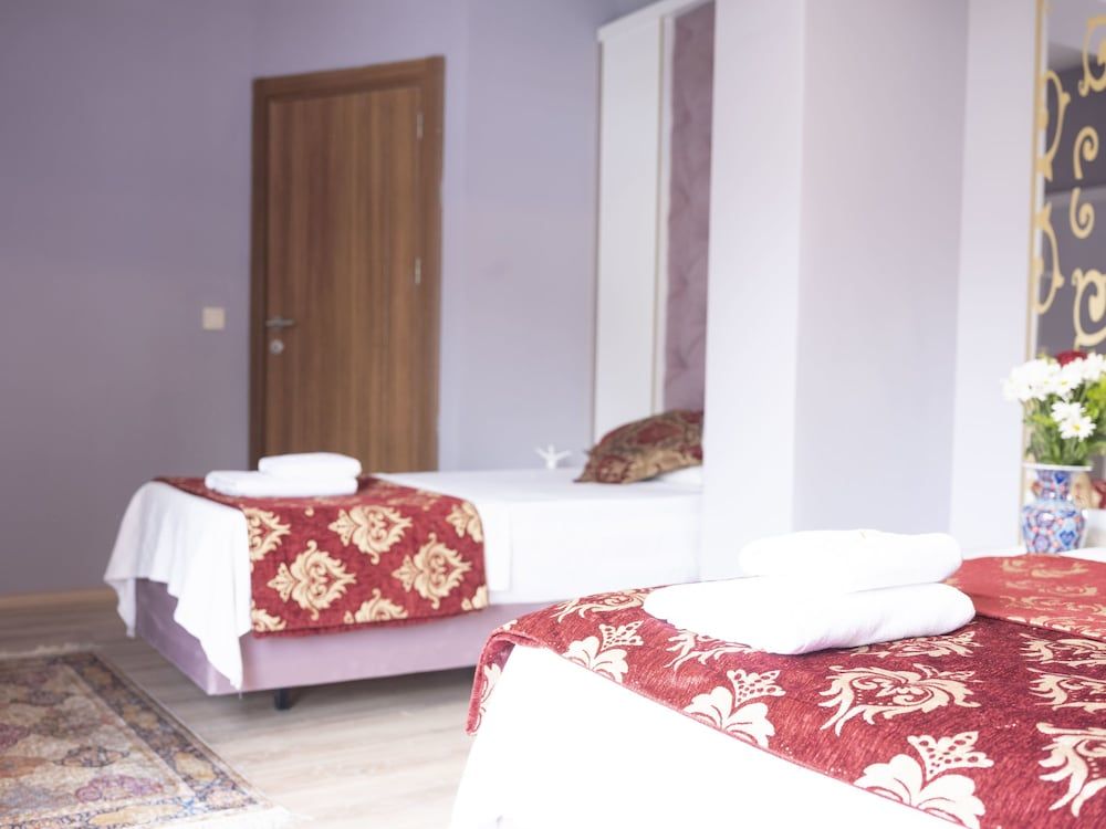 Classic Triple Room, Garden View