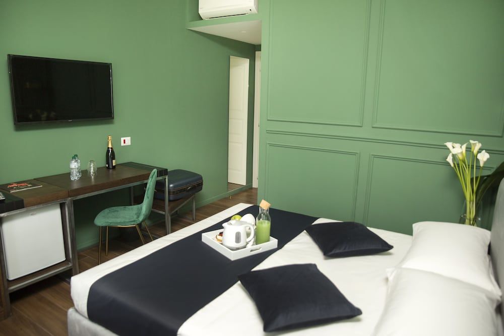 Unicum Roma Suites Double Room 10