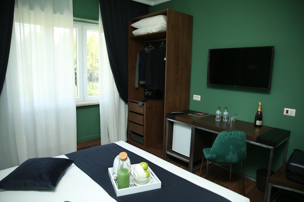 Unicum Roma Suites Double Room 11