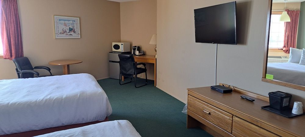 Room, 2 Queen Beds, Accessible, Non Smoking