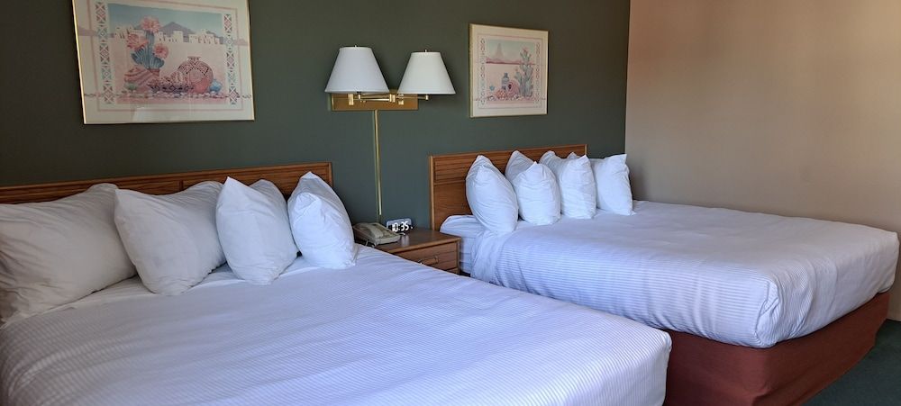 Room, 2 Queen Beds, Non Smoking