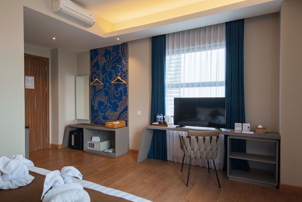 Luminor Hotel Airport Sidoarjo by WH Junior Suite 4