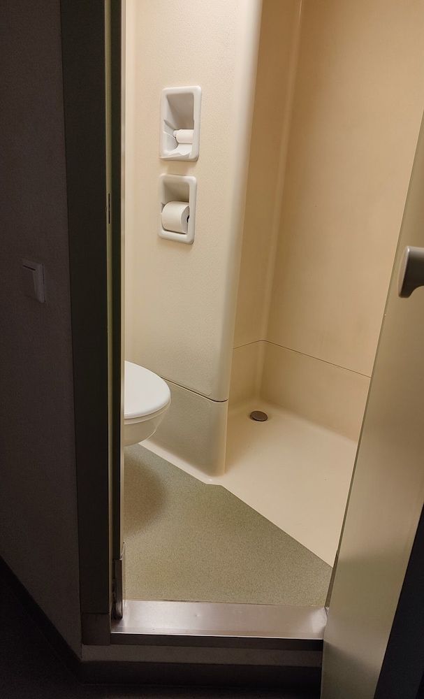 T3 Budget Zwickau Double Room 4