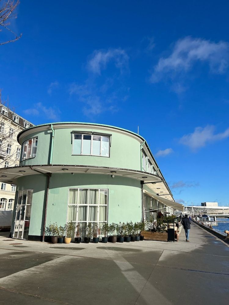 undefined Hotel Maritime 7