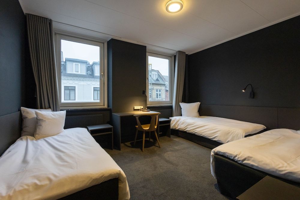undefined Hotel Maritime 2