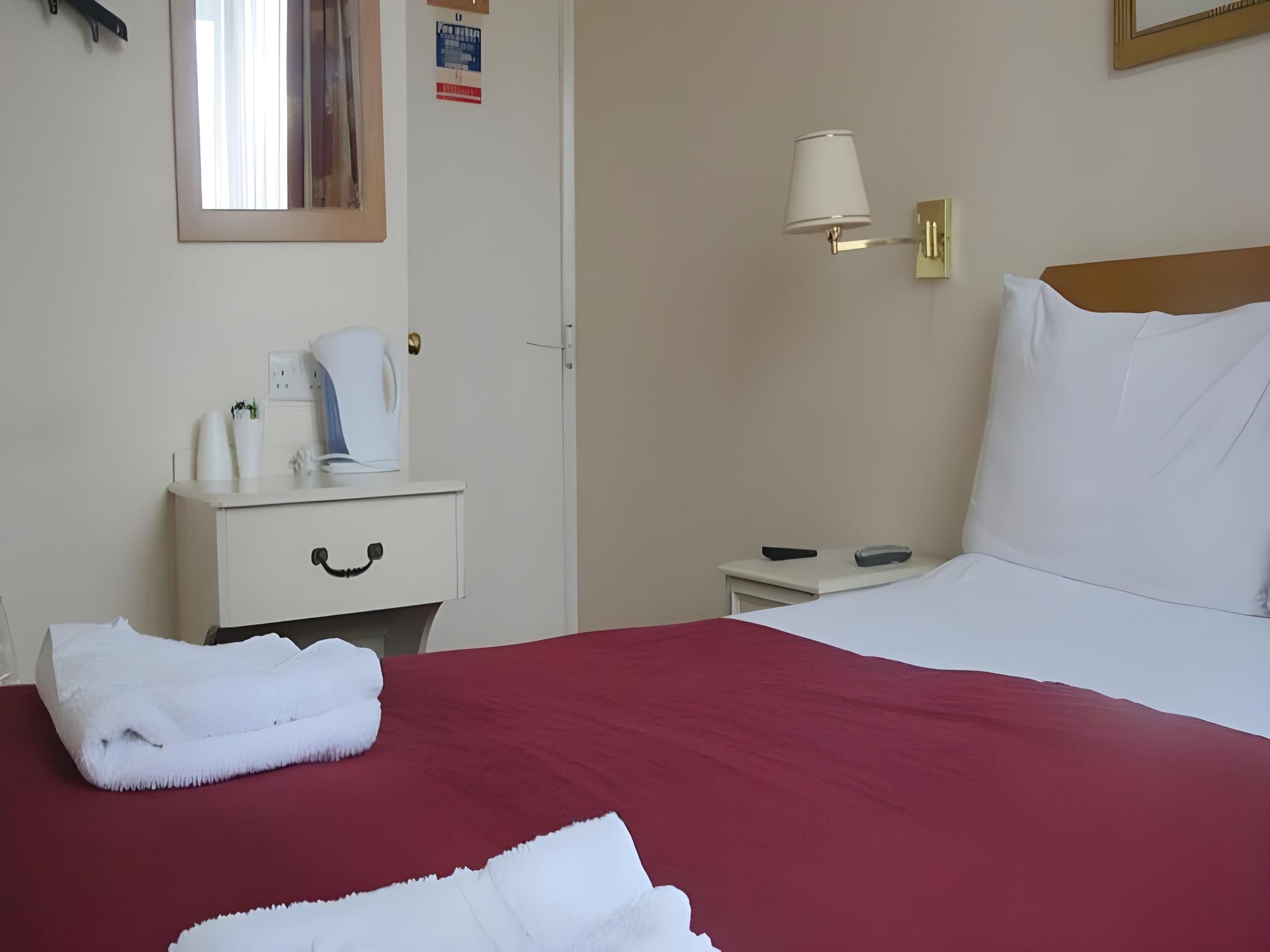 undefined Chiswick Lodge Hotel 7