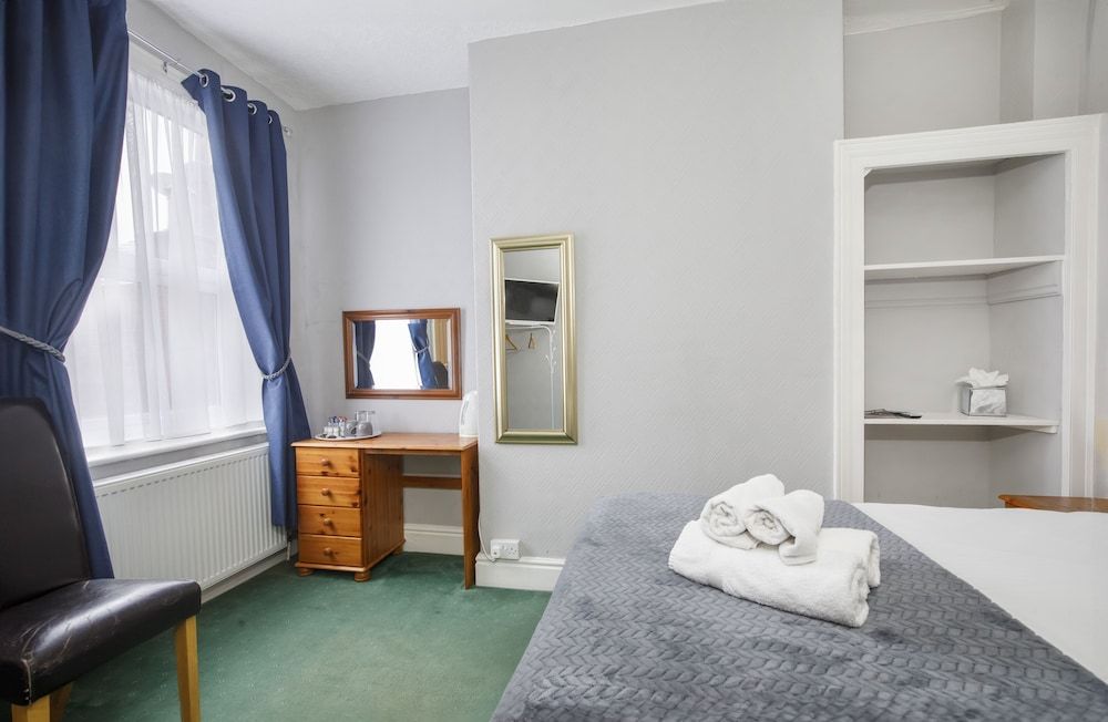 Double Room (Room4)