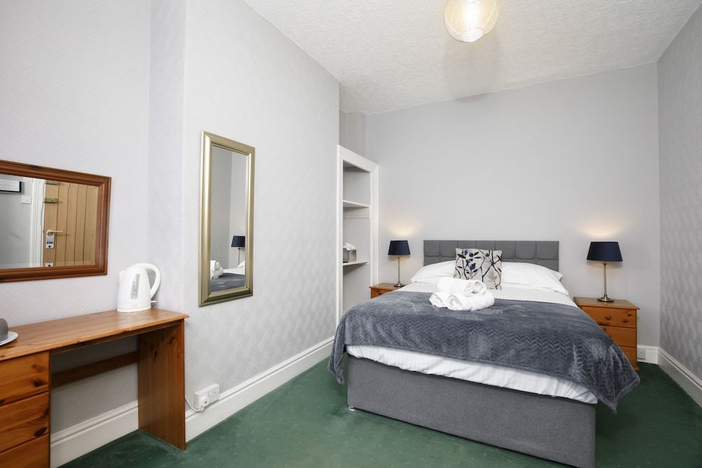Double Room (Room4)