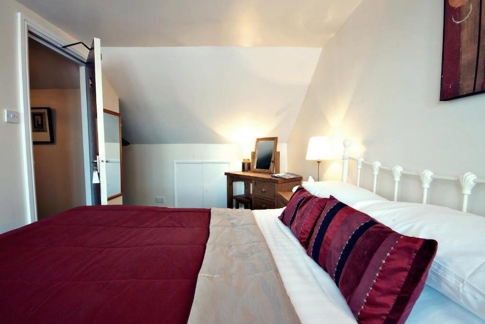 Double Room (Room10)