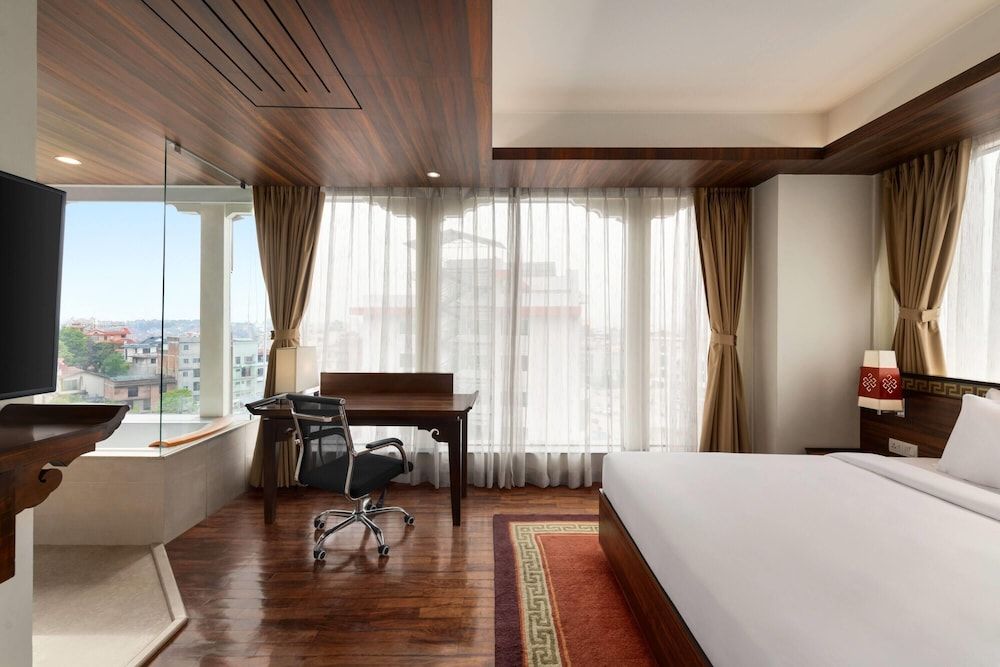 Junior Suite, 1 King Bed