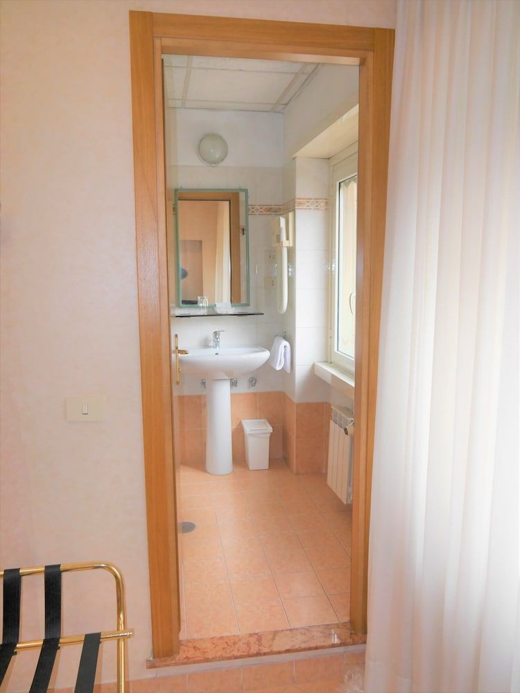 Hotel San Pietro Classic Single Room 7