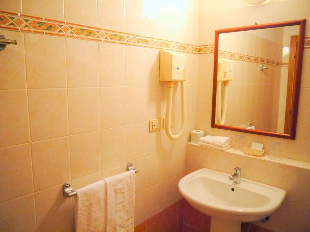 Hotel San Pietro Classic Double Room 29